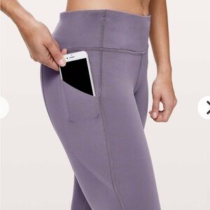 Lululemon Pace Rival Crop *22"
Graphite Purple Sz 8